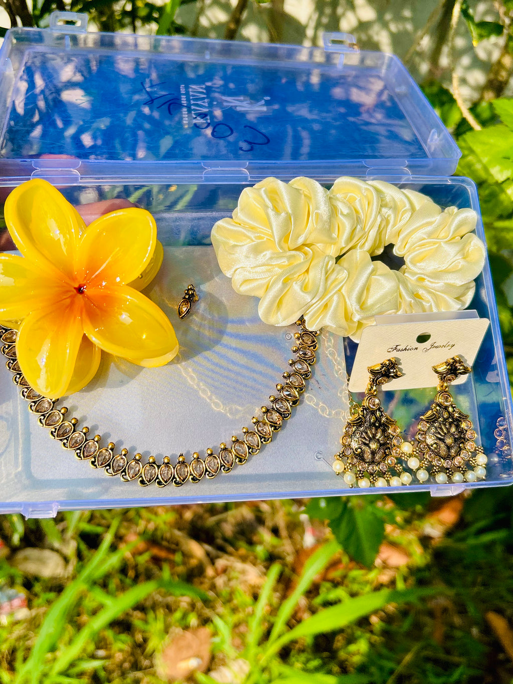 GT001- GOLDEN HAMPER