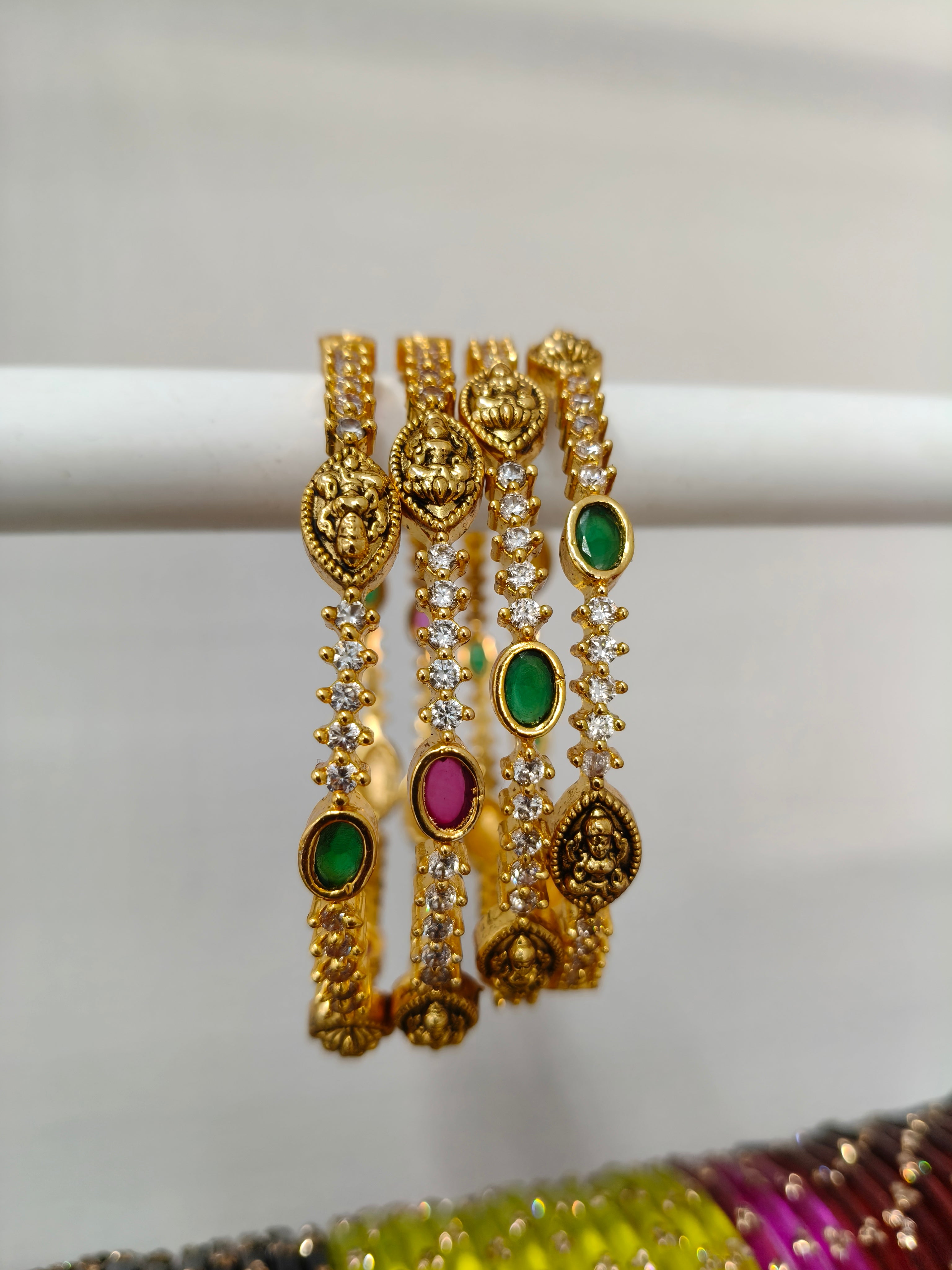 AB011